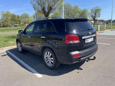 KIA SORENTO 2.2 CRDi EX Prémium (Automata) Magyar. 4WD. Automata. Bőr. Vonóhorog. Szervizkönyv