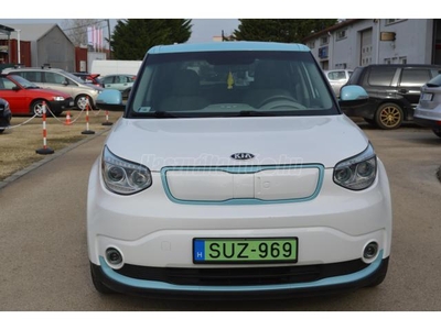 KIA SOUL EV CVT 78ekm/Navi/Bi-Led/Üfűt/Kormfűt/Carplay/Téli-nyári gumik!!!