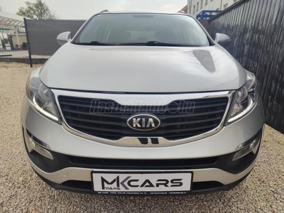 KIA SPORTAGE 1.7 CRDi FIFA Limited LED.2XDIGITKLIMA.ELSŐ TULAJ. SÉRÜLÉSMENTES. GARANTÁLT KM!