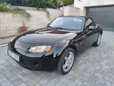 MAZDA MX-5 Coupe 1.8i 16V Revolution