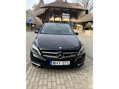 MERCEDES-BENZ B 180 AMG Line 7G-DCT