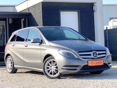 MERCEDES-BENZ B 180 CDI BlueEFFICIENCY NAVI-LED LÁMPÁK-T.KAMERA-ALU-SZÉP ÁLLAPOT-LEINFORMÁLHATÓ-VALÓS KM!