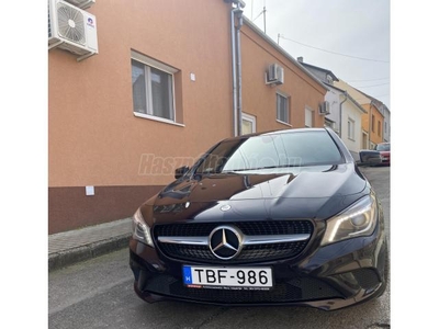 MERCEDES-BENZ CLA 200 CDI d 4Matic Urban 7G-DCT