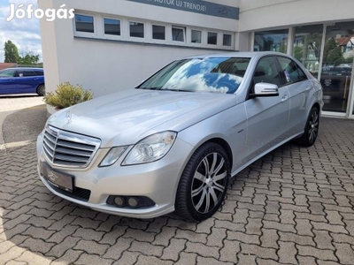 Mercedes-Benz E 220 CDI Classic (Automata) Gara...