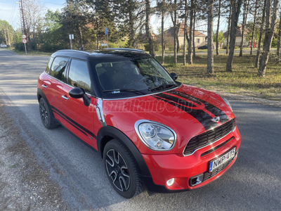 MINI COUNTRYMAN Cooper2.0 SD ALL4 (Automata)