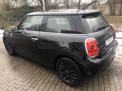 MINI MINI ONE Sérűlés mentes újszerű állapot