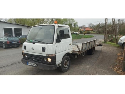 NISSAN CABSTAR 2.3D Autómentő