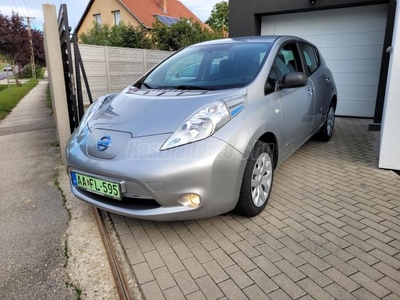 NISSAN LEAF Visia 24 kWh (Automata) Magyarországi! Vezetett szervízkönyv! Téli-Nyári gumik!