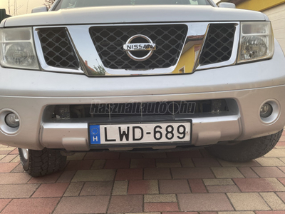 NISSAN NAVARA 4WD Double 2.5D LE (Automata)