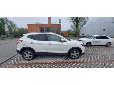 NISSAN QASHQAI 1.6 dCi Tekna 4WD