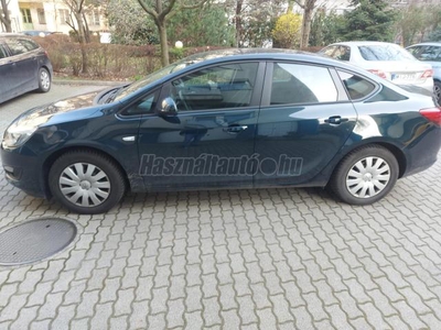 OPEL ASTRA J Sedan 1.4 T Enjoy EURO6