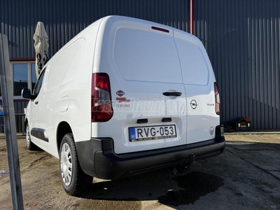 OPEL COMBO Cargo 1.5 DTH L2H1 2.4t Dynamic Start&Stop (3 személyes )