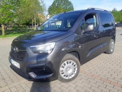 OPEL COMBO Life 1.2 T Edition (7 személyes ) HIBÁTLAN ÁLLAPOTÚ!