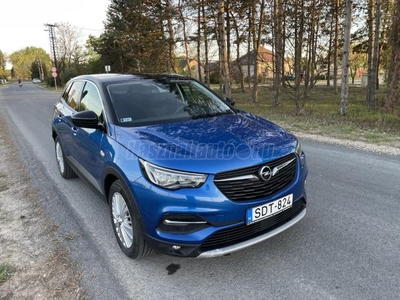 OPEL GRANDLAND X 1.2 T Design Line Magyarországi. vezetett szervizkönyv