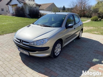 Peugeot 206 1.4 Urban Pack 161000km! Friss műsz...