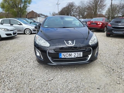 PEUGEOT 308 CC 2.0 HDi Sport Pack GYÁRI ÁLLAPOTBAN.GARANTÁLT KM. FUTÁS