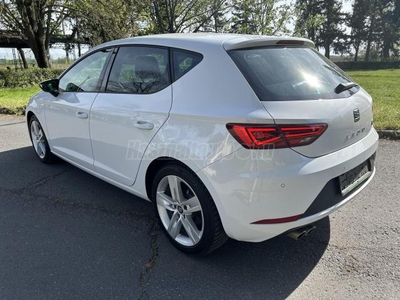 SEAT LEON 2.0 TDi FR SZERVIZKÖNYV