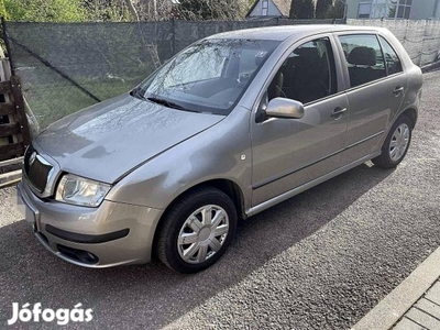 Skoda Fabia 1.2 12V Gift