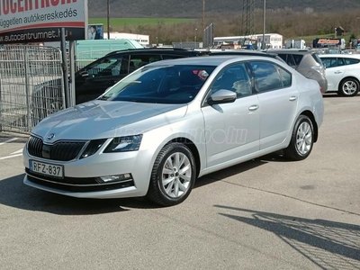 SKODA OCTAVIA 1.6 CR TDI Style DSG Magyar! 1Tulaj! Szervizkönyv!