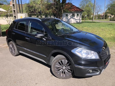 SUZUKI SX4 S-CROSS 1.6 GLX napfénytető, EASS NAVIGÁCIÓ.DIGIT KLÍMA.ÜLÉS-FŰTÉS.ALUFELNIK.TOLATÓ-KAMERA.PANORÁMA-TETŐ !!