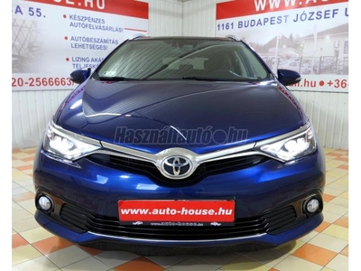 TOYOTA AURIS 1.4 D-4D Active Trend+ PANORÁMATETŐ! NAVI! CARPLAY! KAMERA! PDC! LED! ÜLÉSFŰTÉS! 3.778.000 + Áfa! MO-i!