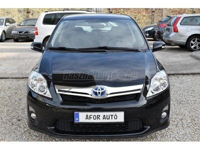 TOYOTA AURIS 1.8 HSD Sol (Automata) R17 ALU - T.KAMERA - D.KLÍMA