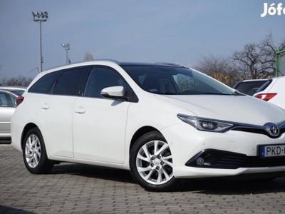 Toyota Auris Touring Sports 1.4 D-4D Active Tre...