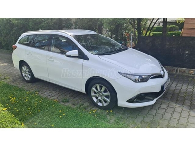 TOYOTA AURIS Touring Sports 1.6 Active MY17 Trend Gyönyörű állapotban. Teljes szerviz. Magyarországi első tulajdonostól