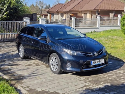 TOYOTA AURIS Touring Sports 1.6 Lounge