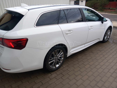 TOYOTA AVENSIS Touring Sports 2.0 D-4D Active