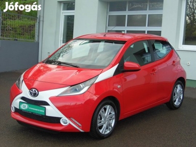 Toyota Aygo 1.0 x-cite Szervizkönyv-Tempomat-Ül...