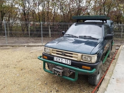 TOYOTA HI LUX Hilux 2.4 D 4x4 Merevhidas