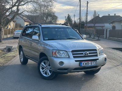 TOYOTA HIGHLANDER 3.3 V6 Hybrid 4WD (Automata)