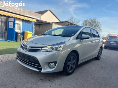 Toyota Verso 1.6 D-4D Executive [7 személy] Kit...