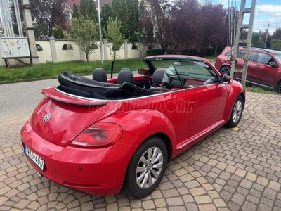 VOLKSWAGEN BEETLE 2.5 Cabrio