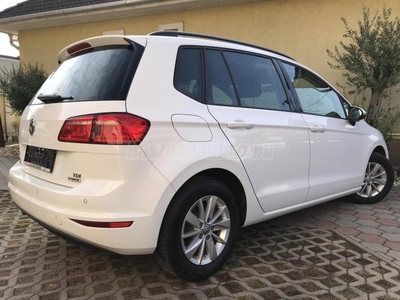 VOLKSWAGEN GOLF SPORTSVAN 1.6 TDI Comfortline