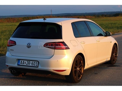 VOLKSWAGEN GOLF VII 2.0 TDI Highline GTD