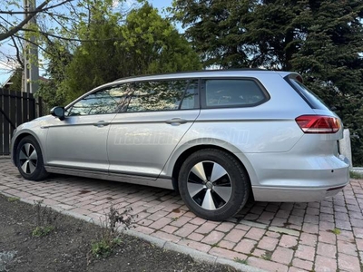 VOLKSWAGEN PASSAT Variant 1.6 TDI BMT Trendline