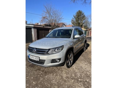 VOLKSWAGEN TIGUAN 2.0 CRTDI ÖSSZKERÉK 170 LÓERŐ/ NAVI /ALCANTARA / VONÓHOROG/ XENON / SZERVIZKÖNYV