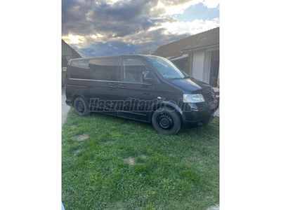 VOLKSWAGEN TRANSPORTER T5 1.9 TDI