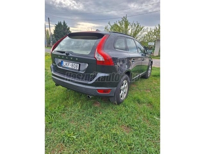 VOLVO XC60 2.4 D Momentum Geartronic