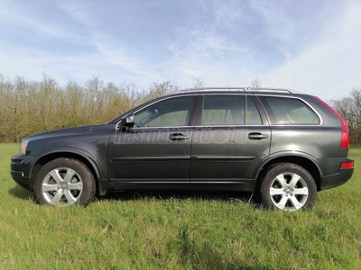 VOLVO XC90 2.4 D [D5] Momentum Geartronic (7 személyes )