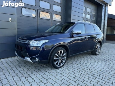 Mitsubishi Outlander 2.2 DI-D Instyle Navi 4WD...