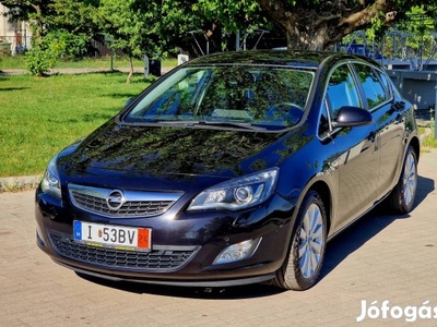 Opel Astra J 1.4 Cosmo Xenon-Navi-Félbőr-RADAR