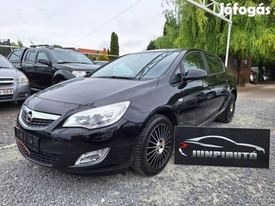 Opel Astra J 1.6 Friss műszakival friss olaj+sz...