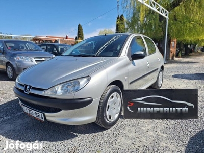 Peugeot 206 1.1 Kis fogyasztású nyűhetetlen vár...