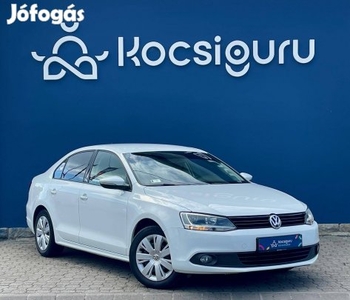 Volkswagen Jetta 1.6 CR TDI Comfortline / Mo-i!...