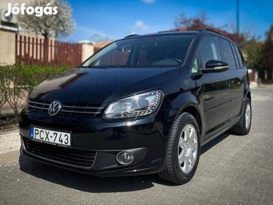 Volkswagen Touran 1.6 CR TDI Highline DSG Navig...