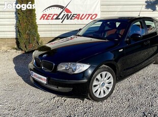 BMW 116i LCi .Piros Sport Belső. Navi