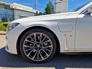 BMW 745Le xDrive (Automata) (4 személyes ) M-Sport-Magyar-Leinformálható-Sky Lounge-Nightvision-Laserlicht-M Performance